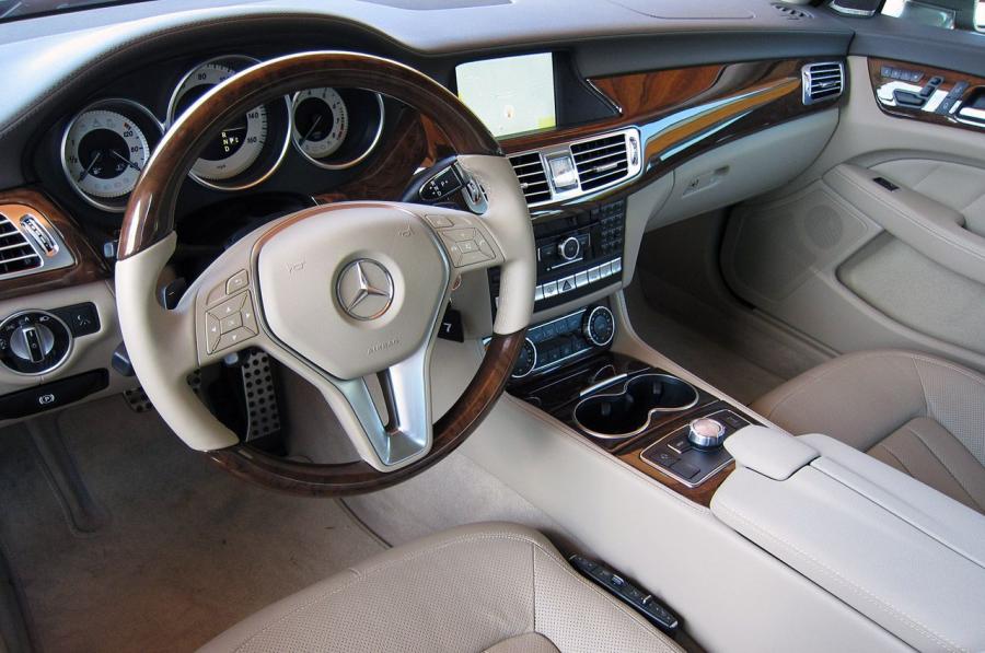  Mercedes-Benz CLS550 2012 года  (фото 102 из 121)